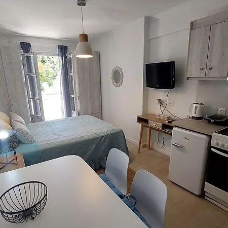 Nias Studio Apartment